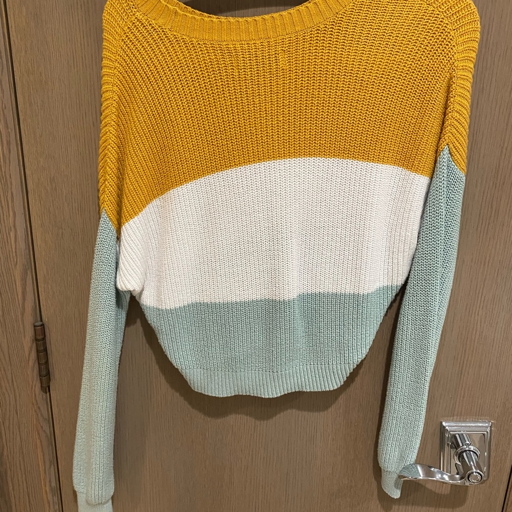 Colorblock Crewneck Sweater cropped - Picture 3 of 3